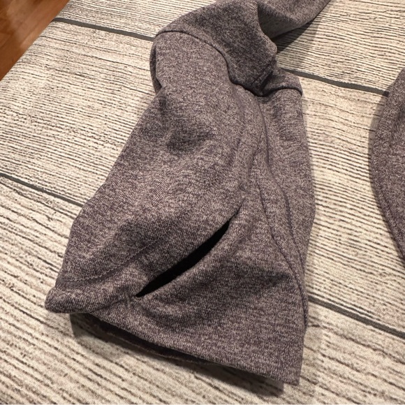 Athleta long sleeve top size XS *read* - Picture 7 of 13